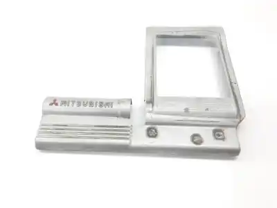 Pezzo di ricambio per auto di seconda mano COPERCHIO MOTORE per MITSUBISHI MONTERO V20V40 2800 TD GLS climatizado 5ptas. Riferimenti OEM IAM ME200732  
