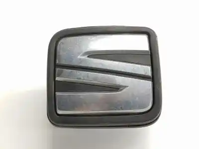 Second-hand car spare part TAILGATE BACK DOOR HANDLE for SEAT LEON (KL1)  OEM IAM references 5FA827565D  5FA827565D