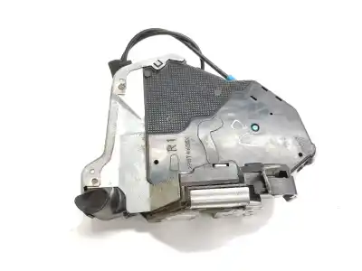 Second-hand car spare part FRONT RIGHT DOOR LOCK for LEXUS IS (DS2/IS2)  OEM IAM references 6903053090  6903053090
