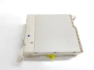 Автозапчасти б/у блок реле/предохранителей за lexus is (ds2/is2) 2.5 250 v6 ссылки oem iam 8273053050  8273053050