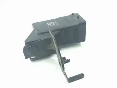 Second-hand car spare part GLOW PLUG for RENAULT TRAFIC COMBI 1.6 dCi D Energy OEM IAM references 8200798585  