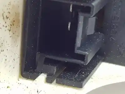 Автозапчастина б/у двигатель переднього правого скла для skoda superb combi (3t5) elegance посилання на oem iam 8k0959802a  8k0959802a