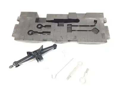 Pezzo di ricambio per auto di seconda mano cric di sollevamento per mazda cx5 ke style 2wd riferimenti oem iam lc6237790c  lc6237790c