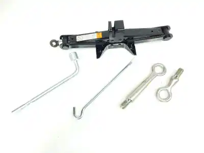Pezzo di ricambio per auto di seconda mano cric di sollevamento per mazda cx5 ke style 2wd riferimenti oem iam lc6237790c  lc6237790c