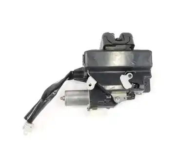 Second-hand car spare part trunk lock for toyota rav 4 iii (_a3_) 2.2 d (ala35_) oem iam references 6935028160  6935028161