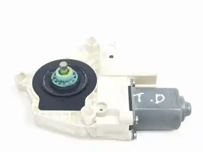 Автозапчасти б/у МОТОР ЗАДНЕГО ПРАВОГО СТЕКЛА за SKODA SUPERB COMBI (3T5)  ссылки OEM IAM 8K0959812A  8K0959812A