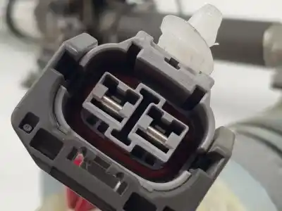 Second-hand car spare part steering column for toyota auris (e18) active 90 cv / 66 kw oem iam references 4520a02110  4520a02113