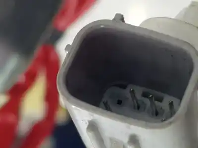 Second-hand car spare part steering column for toyota auris (e18) active 90 cv / 66 kw oem iam references 4520a02110  4520a02113