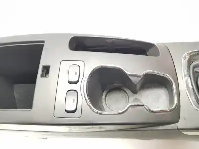 Pezzo di ricambio per auto di seconda mano bracciolo centrale per ssangyong korando premium 4x2 riferimenti oem iam 7790034011eaw  7790034110eaw