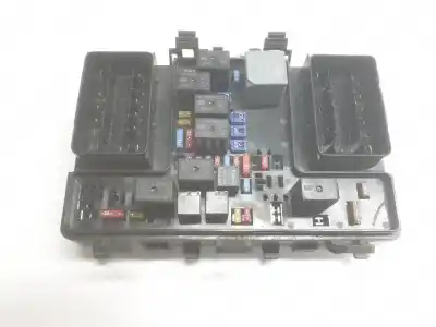 Peça sobressalente para automóvel em segunda mão Caixa De Fusíveis E Relés por FORD EDGE 4WD Sport Referências OEM IAM F2GT14A067MF  2143626