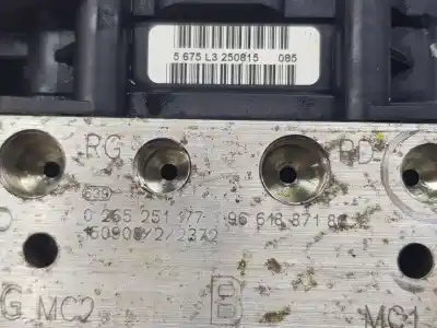 Pezzo di ricambio per auto di seconda mano abs per citroen jumpy hdi 165 fap 29 l2h1 kasten riferimenti oem iam 9661887180  1680933280