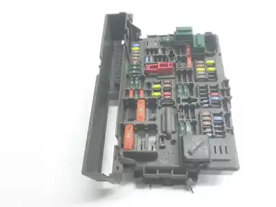 Pezzo di ricambio per auto di seconda mano scatola relè/fusibili per bmw x1 (e84) x1 xdrive 18d riferimenti oem iam 9119446  