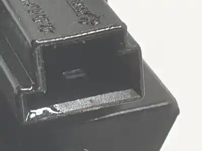 Peça sobressalente para automóvel em segunda mão puxador exterior de mala por bmw x1 (e84) x1 xdrive 18d referências oem iam 7118158  51247118158