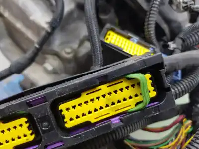 Peça sobressalente para automóvel em segunda mão motor completo por dacia dokker essential referências oem iam h4m740  