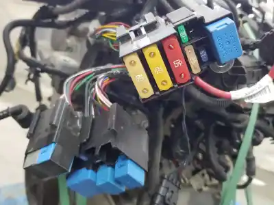 Peça sobressalente para automóvel em segunda mão motor completo por dacia dokker essential referências oem iam h4m740  