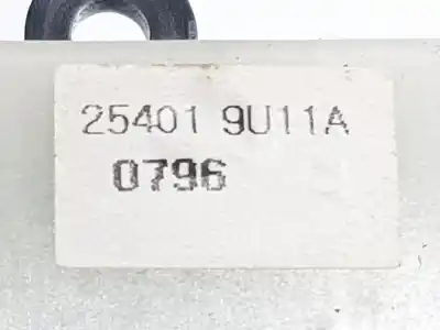 Tweedehands auto-onderdeel linker voorruit schakelaar voor nissan note (e11e) visia oem iam-referenties 254019u11a  254019u11a