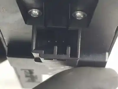 Peça sobressalente para automóvel em segunda mão botão / interruptor elevador vidro dianteiro esquerdo por volvo c30 (533) 2.0 d referências oem iam 30773209  30773209