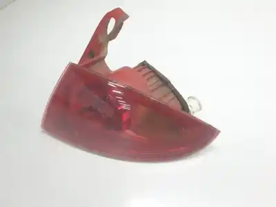 Автозапчасти б/у правый задний фонарь за seat leon (1p1) reference ссылки oem iam 1p0945112d  1p0945112d