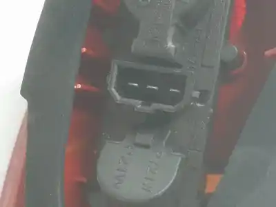 Автозапчасти б/у правый задний фонарь за seat leon (1p1) reference ссылки oem iam 1p0945112d  1p0945112d