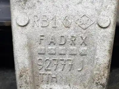 Peça sobressalente para automóvel em segunda mão charrió / suporte de eixo de trás por renault laguna coupe initiale referências oem iam 555017006r  555017006r