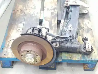 Peça sobressalente para automóvel em segunda mão charrió / suporte de eixo de trás por renault laguna coupe initiale referências oem iam 555017006r  555017006r