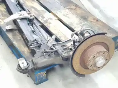 Peça sobressalente para automóvel em segunda mão charrió / suporte de eixo de trás por renault laguna coupe initiale referências oem iam 555017006r  555017006r