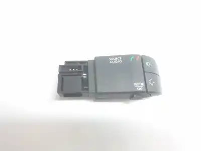 Pièce détachée automobile d'occasion Commande Au Volant pour RENAULT CLIO IV Societé Références OEM IAM 255522448R  255522448R