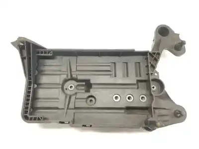 Second-hand car spare part MEDIUM for SKODA KAROQ (NU) Style 150 CV / 110 KW OEM IAM references 5Q0915321K  