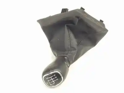 Pièce détachée automobile d'occasion POMMEAU DE LEVIER DE VITESSES pour SKODA KAMIQ NW4 DESIGN Références OEM IAM 655711113GWZI  