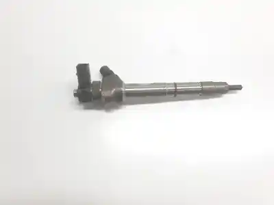 Pezzo di ricambio per auto di seconda mano Iniettore per AUDI Q3 (8UG) sport quattro 180 CV / 132 KW Riferimenti OEM IAM 04L130277AD  04L130277AC