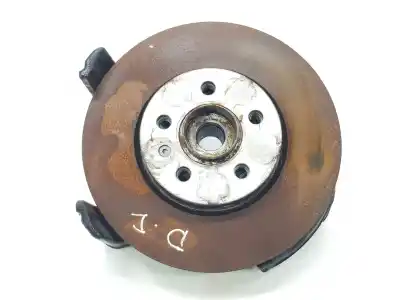 Pièce détachée automobile d'occasion MOYEU DE ROUE AVANT GAUCHE pour SKODA KAMIQ (NW4) DESIGN 115 CV / 85 KW Références OEM IAM 2Q0407255K  