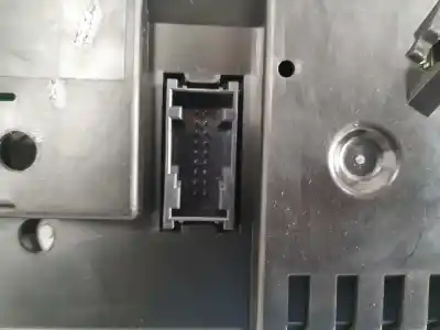 Peça sobressalente para automóvel em segunda mão quadrante por bmw serie 1 berlina (e81/e87) 118d referências oem iam 6947136  