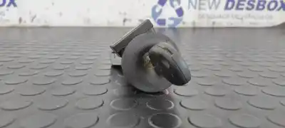 Second-hand car spare part ignition switch for renault clio iii exception oem iam references 8200214173d  