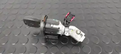 Second-hand car spare part ignition switch for renault clio iii exception oem iam references 8200214173d  