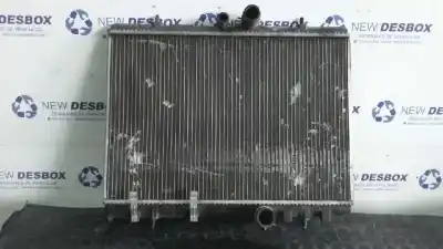 Peça sobressalente para automóvel em segunda mão Radiador De água por PEUGEOT 307 BREAK / SW (S1) 2.0 HDI 110 Referências OEM IAM 9647419180  