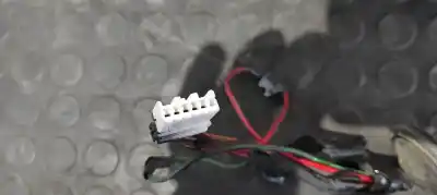 Автозапчасти б/у правый задний фонарь за mazda mx-3 (ec) 1.6 16v ссылки oem iam   