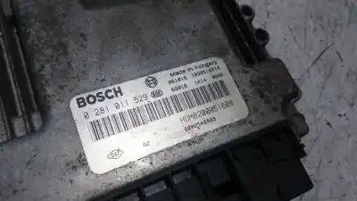 Second-hand car spare part ecu engine control for renault trafic combi (ab 4.01) 1.9 diesel oem iam references 0281011529  
