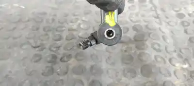 Peça sobressalente para automóvel em segunda mão injetor por opel corsa c corsavan referências oem iam 0445110083  