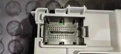 Second-hand car spare part fuse box unit for ford ka (ccu) titanium oem iam references 00517935210  