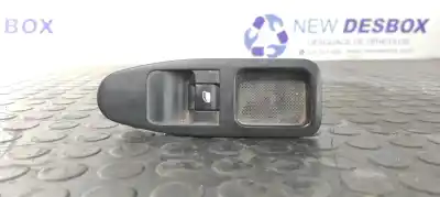 Second-hand car spare part Right Front Power Window Switch for CITROEN JUMPY HDi 90 27 L1H1 Furg. OEM IAM references 4996130  