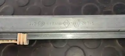 Автозапчастина б/у регулятор переднього правого скла для renault clio ii fase ii (b/cb0) 1.4 16v посилання на oem iam 117312  