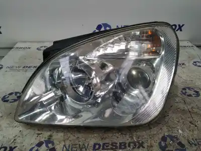 Peça sobressalente para automóvel em segunda mão farol / farolim esquerdo por kia carens 2.0 crdi ex monovolumen referências oem iam 921011d0