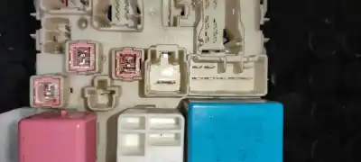 Second-hand car spare part fuse box unit for toyota auris active oem iam references   