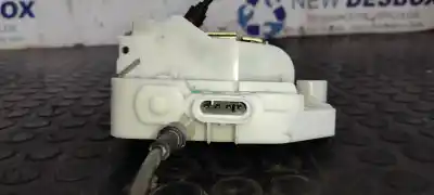 Second-hand car spare part front right door lock for renault twingo societe oem iam references 767632  