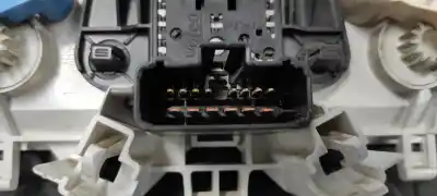 Peça sobressalente para automóvel em segunda mão comando de sofagem (chauffage / ar condicionado)  por renault twingo societe referências oem iam 7701067953  