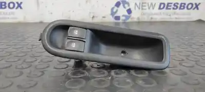 Second-hand car spare part left front power window switch for renault twingo societe oem iam references 8200356513