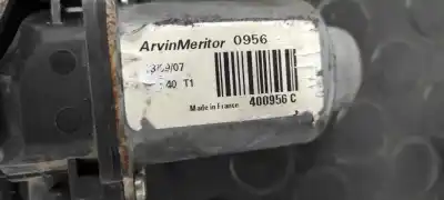 Second-hand car spare part passenger side right window regulator for renault twingo societe oem iam references 119359arm  