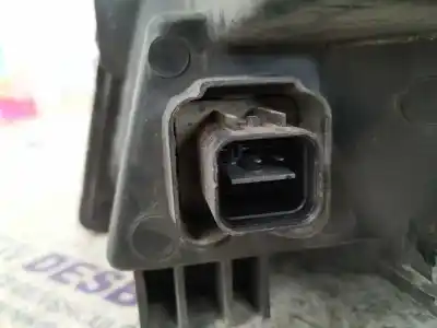 Second-hand car spare part right headlight for hyundai h1 2.5 crdi cat oem iam references   