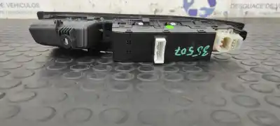 Автозапчастина б/у передні вікний вмикач для hyundai i20 active classic blue посилання на oem iam 93570c8121  