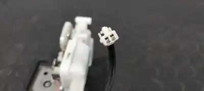 Second-hand car spare part trunk lock for mazda 5 berl. (cr) 1.8 active oem iam references b6701  